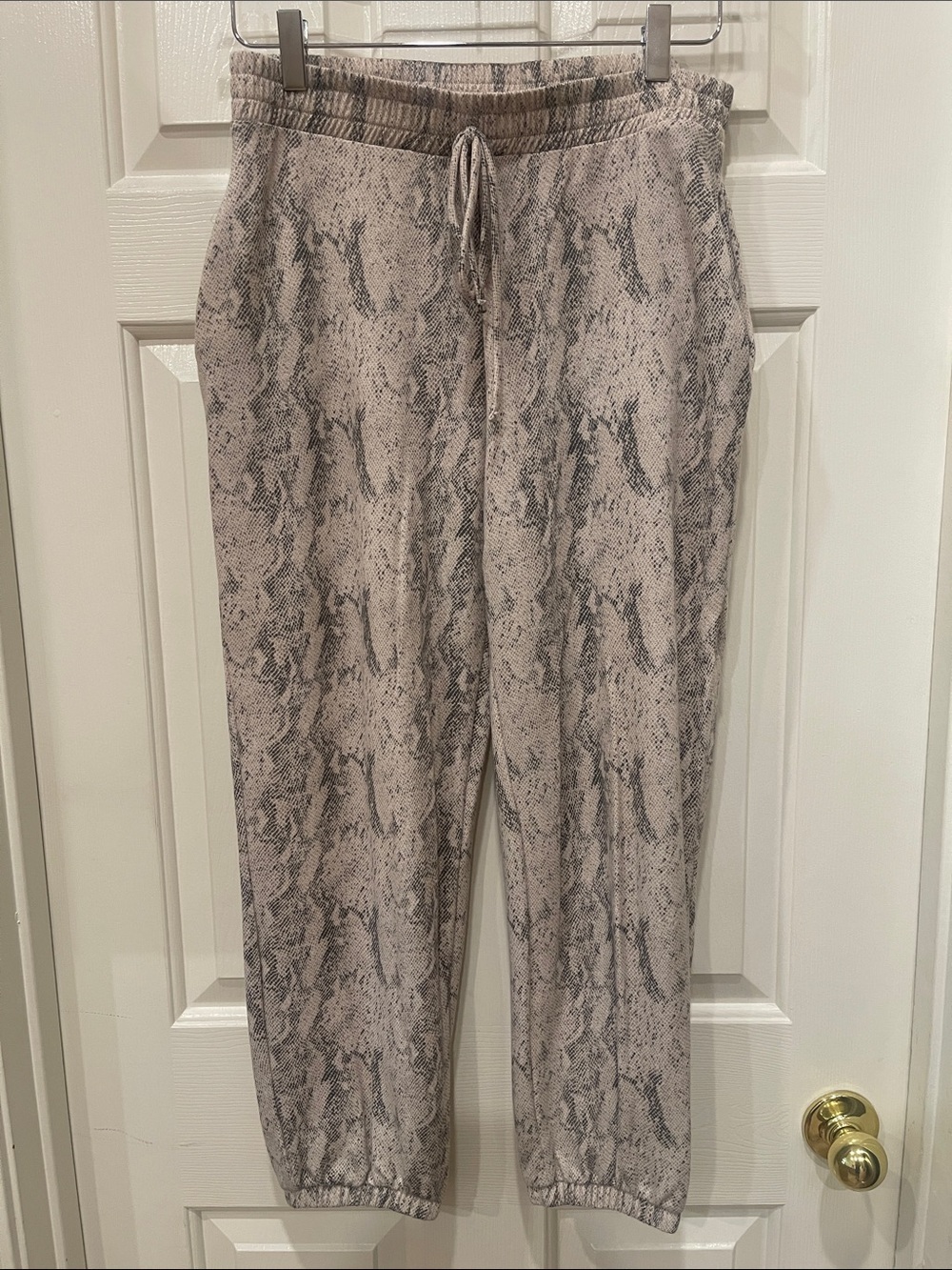 Snake Print Lounge Pants S:L (Inseam 24”)